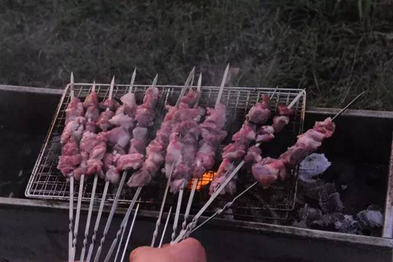烧烤三xiugai.jpg 烧烤三xiugai.jpg
